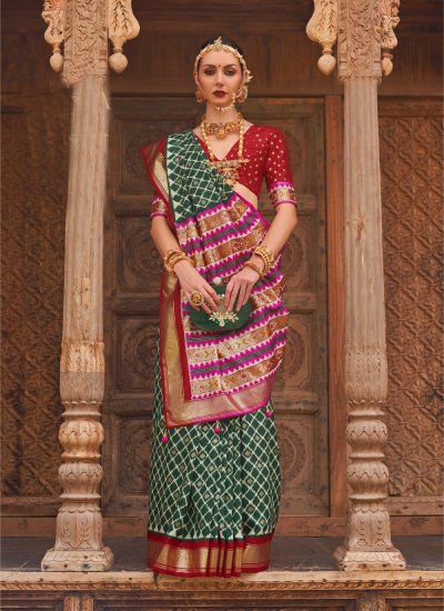 Picturesque Printed Silk Classic Saree