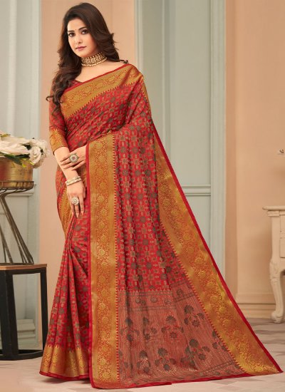 Pleasing Weaving Red Classic Saree