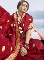 Princely Banarasi Silk Traditional Saree