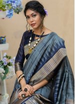 Resplendent Weaving Designer Saree