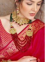 Savory Silk Weaving Rani Classic Designer Saree