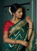 Sightly Weaving Green Classic Saree