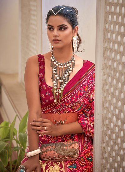 Silk Classic Saree in Multi Colour