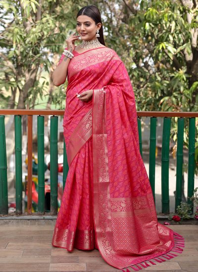 Sonorous Patola Silk  Weaving Pink Saree