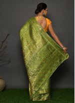 Sonorous Weaving Green Kanjivaram Silk Trendy Saree