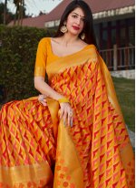 Sorcerous Weaving Banarasi Silk Designer Saree