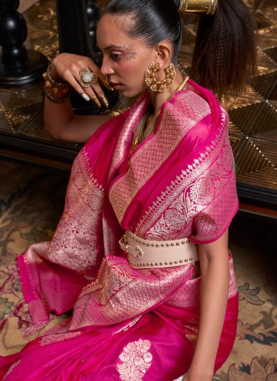 Spellbinding Pure Georgette Weaving Contemporary Style Saree
