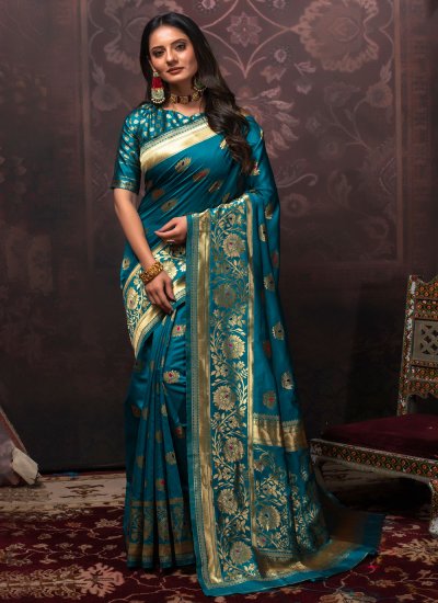 Staggering Silk Blue Classic Saree