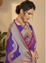 Staring Silk Contemporary Saree