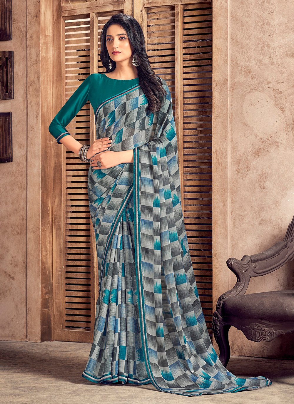 Stylish Saree for Party - Women Clothing Store