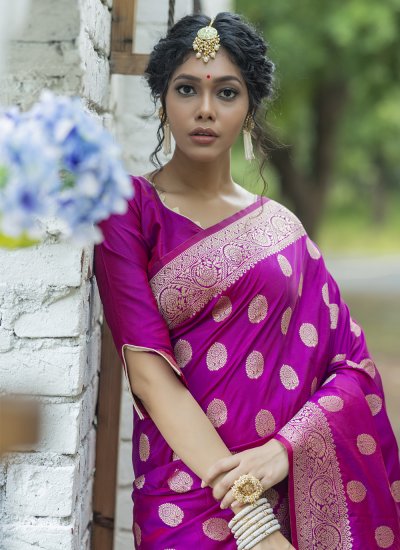 Striking Banarasi Silk Woven Pink Saree
