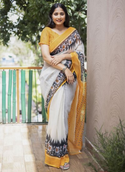 Buy Green Velvet Saree for Women Online from India's Luxury Designers 2024