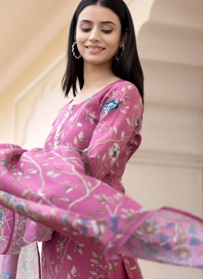 
                            Tempting Pink Readymade Salwar Suit