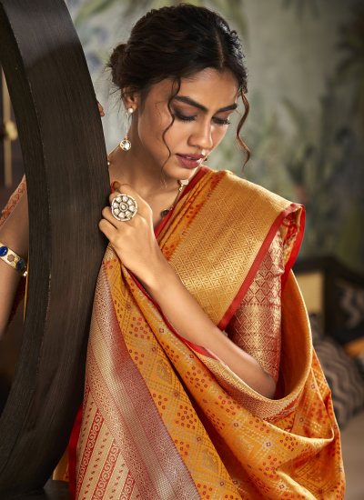 Tempting Weaving Party Classic Saree