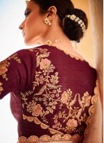 Titillating Resham Mehndi Designer Traditional Saree