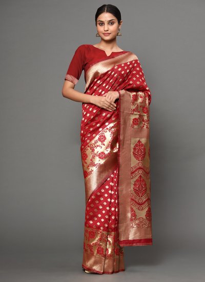 Traditional Saree Weaving Banarasi Silk in Red