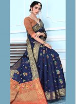 Traditional Saree Woven Silk in Navy Blue