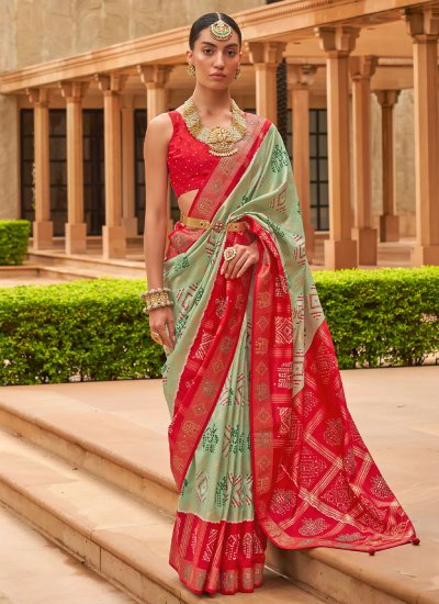 Trendy Saree Weaving Patola Silk  in Green