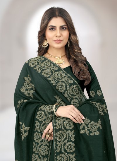 Vichitra Silk Classic Saree in Green