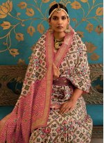 Vivacious Patola Silk  Weaving Classic Saree