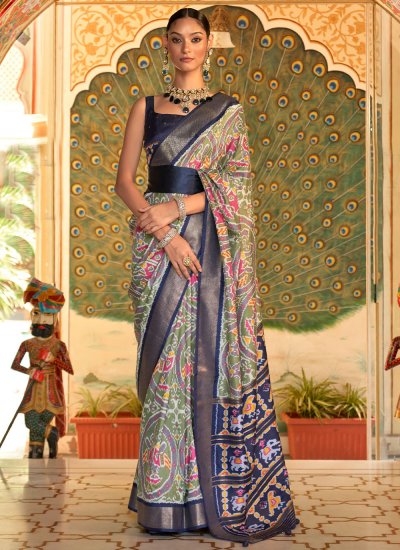 Weaving Patola Silk  Designer Saree in Green