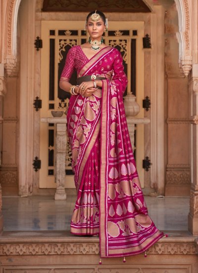 Woven Banarasi Silk Classic Saree in Pink
