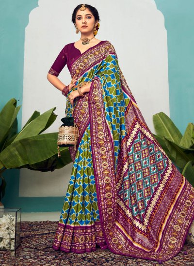 Adorable Blue and Green Polka Dotted Classic Saree