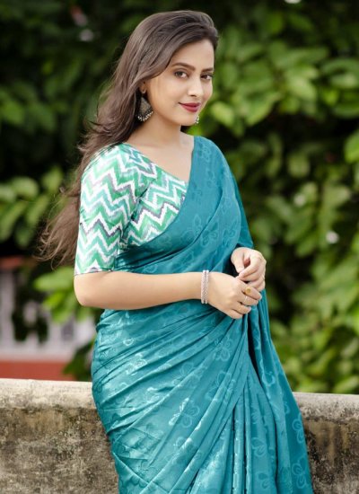 Baronial Trendy Saree For Festival