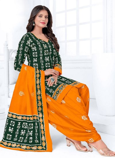 Dashing Printed Cotton Patiala Salwar Suit