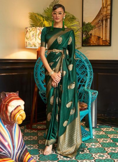 Dashing Weaving Green Contemporary Saree