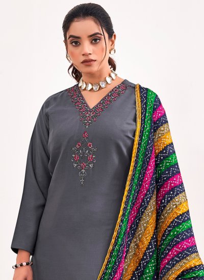 Delightful Rayon Grey Embroidered Salwar Suit