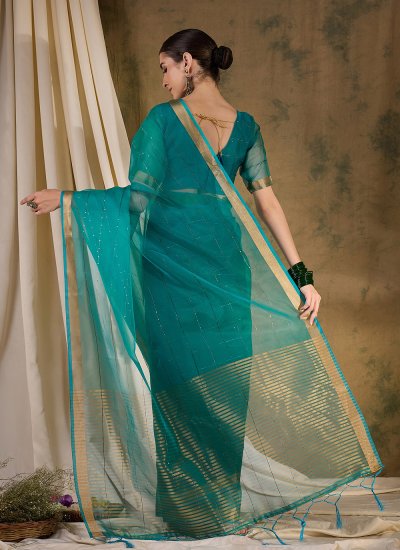 
                            Distinctive Woven Traditional Saree