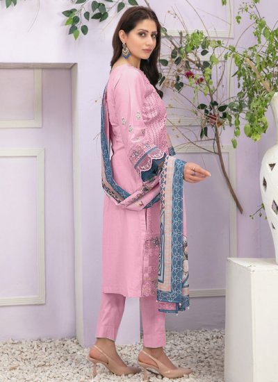 Embroidered Georgette Designer Salwar Suit in Pink