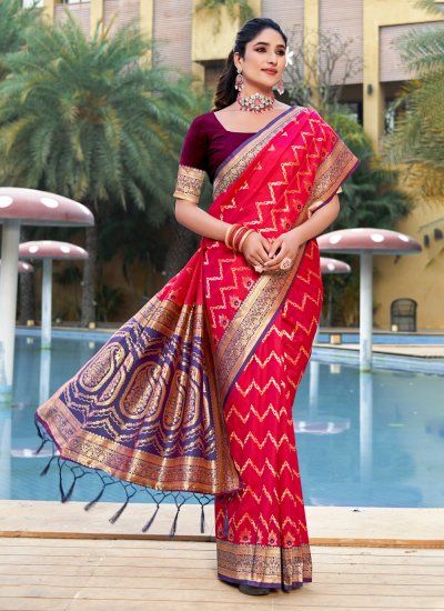 Exquisite Traditional Designer Saree For Mehndi