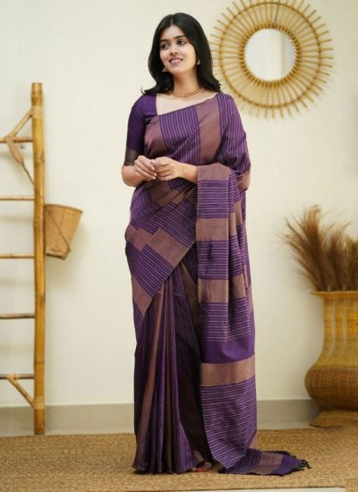 Fetching Banarasi Silk Purple Woven Classic Saree