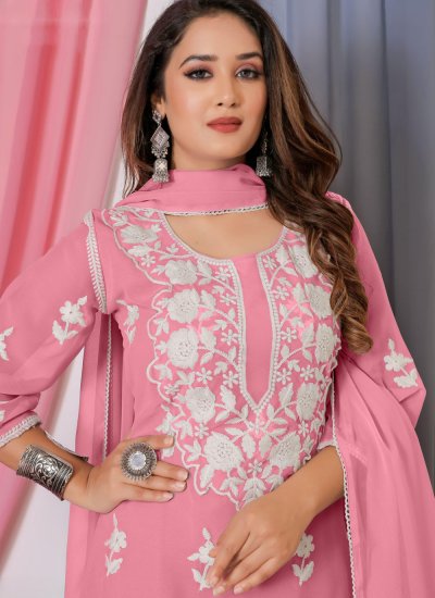 Georgette Thread Work Salwar Kameez in Pink