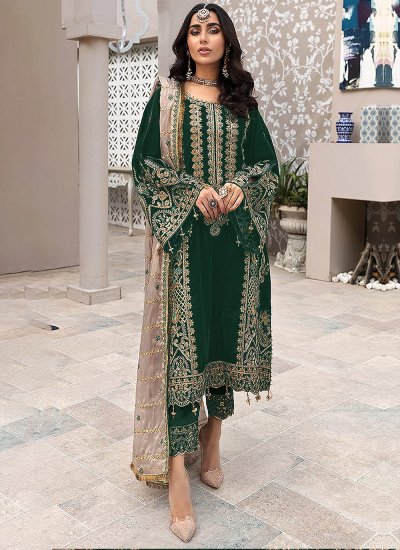 Gilded Trendy Salwar Suit For Party