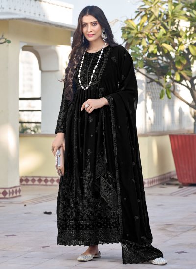 Glitzy Black Embroidered Salwar Suit