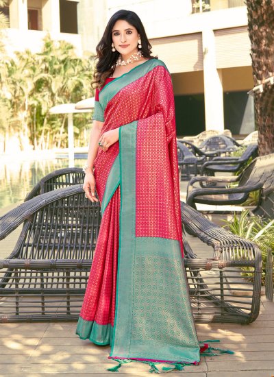 Graceful Weaving Magenta Designer Traditional Saree