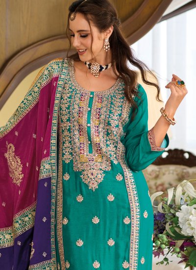 Grandiose Embroidered Designer Salwar Suit
