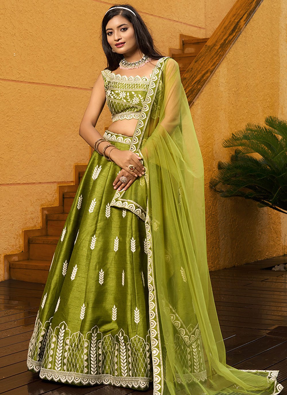 hunter green dresses plus size Green Color Indian Designer Saree For Bride Mehendi Function Wear YES / NO / YES main image 1