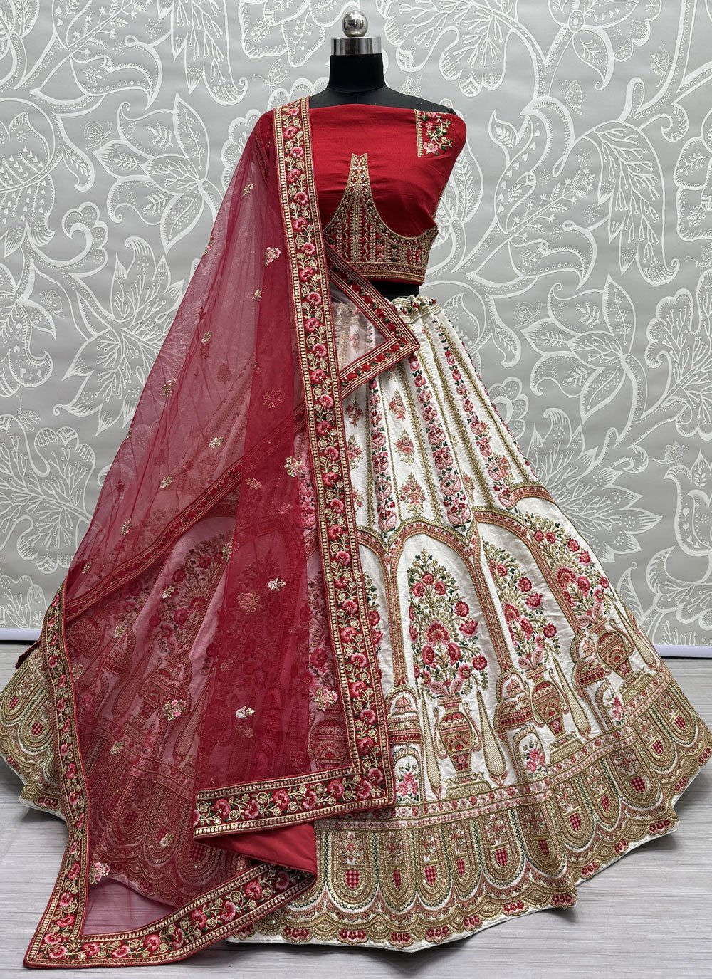 A line outlet bridal lehenga