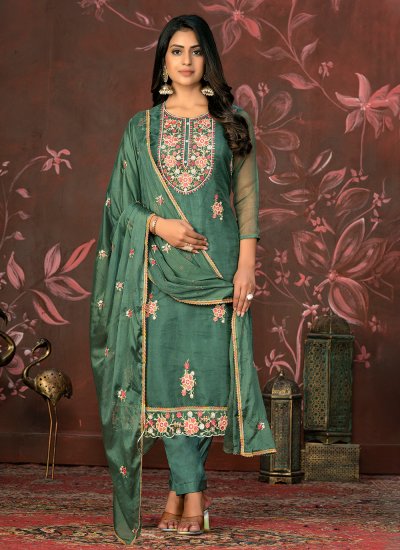 Invaluable Green Salwar Suit