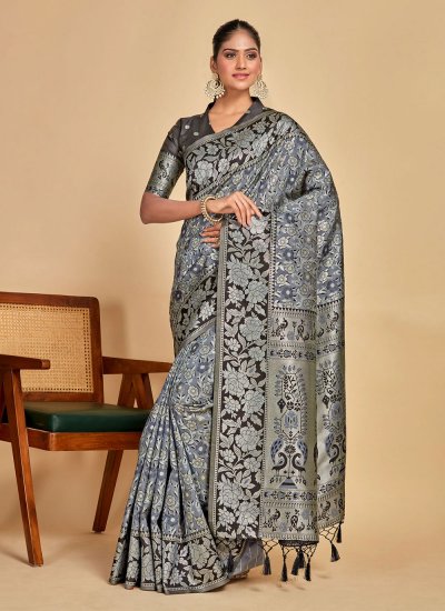 Kanjivaram Silk Saree in Grey