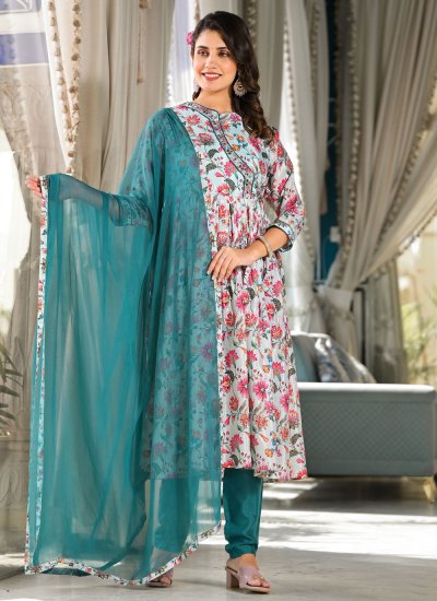 Lavish Silk Salwar Suit