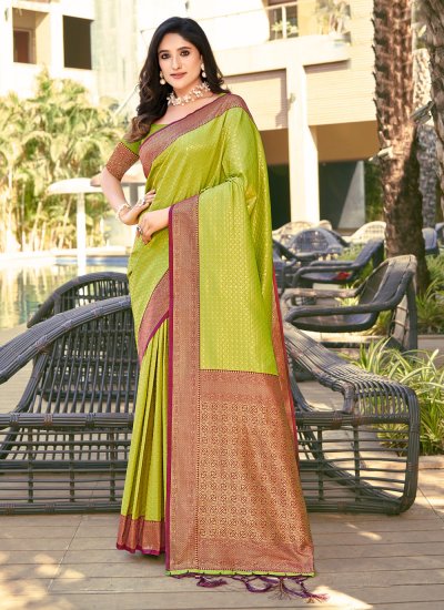 Majesty Green Banarasi Silk Designer Traditional Saree