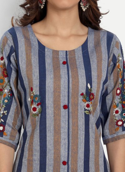 Outstanding Embroidered Casual Kurti