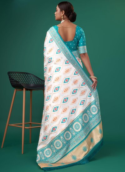 Patola Silk  Weaving Contemporary Saree in Multi Colour
