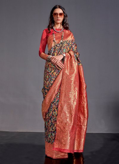 Refreshing Handloom silk Party Classic Saree