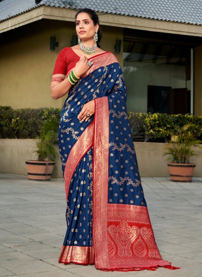 Striking Banarasi Silk Traditional Saree